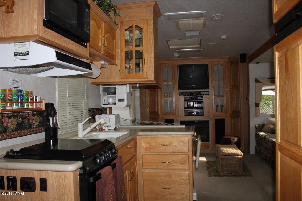 2221 Turtle Creek Road, Unit 182 Show Low, AZ 85901 - Photo 16 of 33