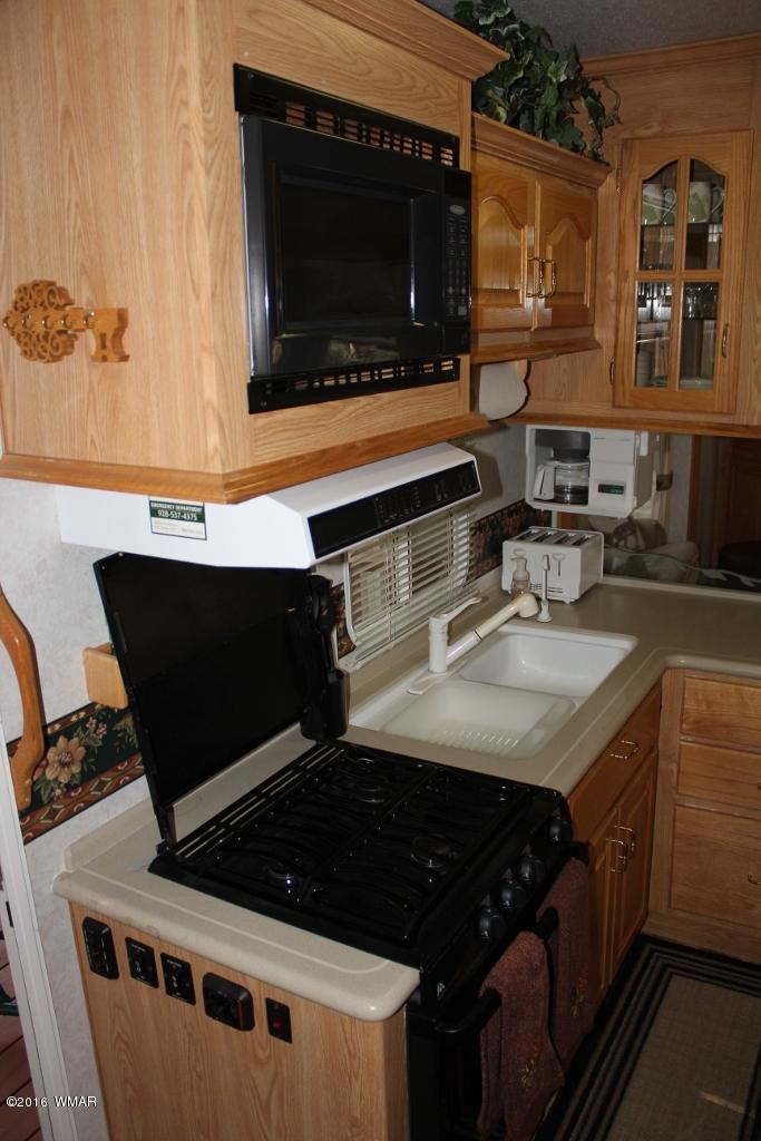 2221 Turtle Creek Road, Unit 182 Show Low, AZ 85901 - Photo 19 of 33