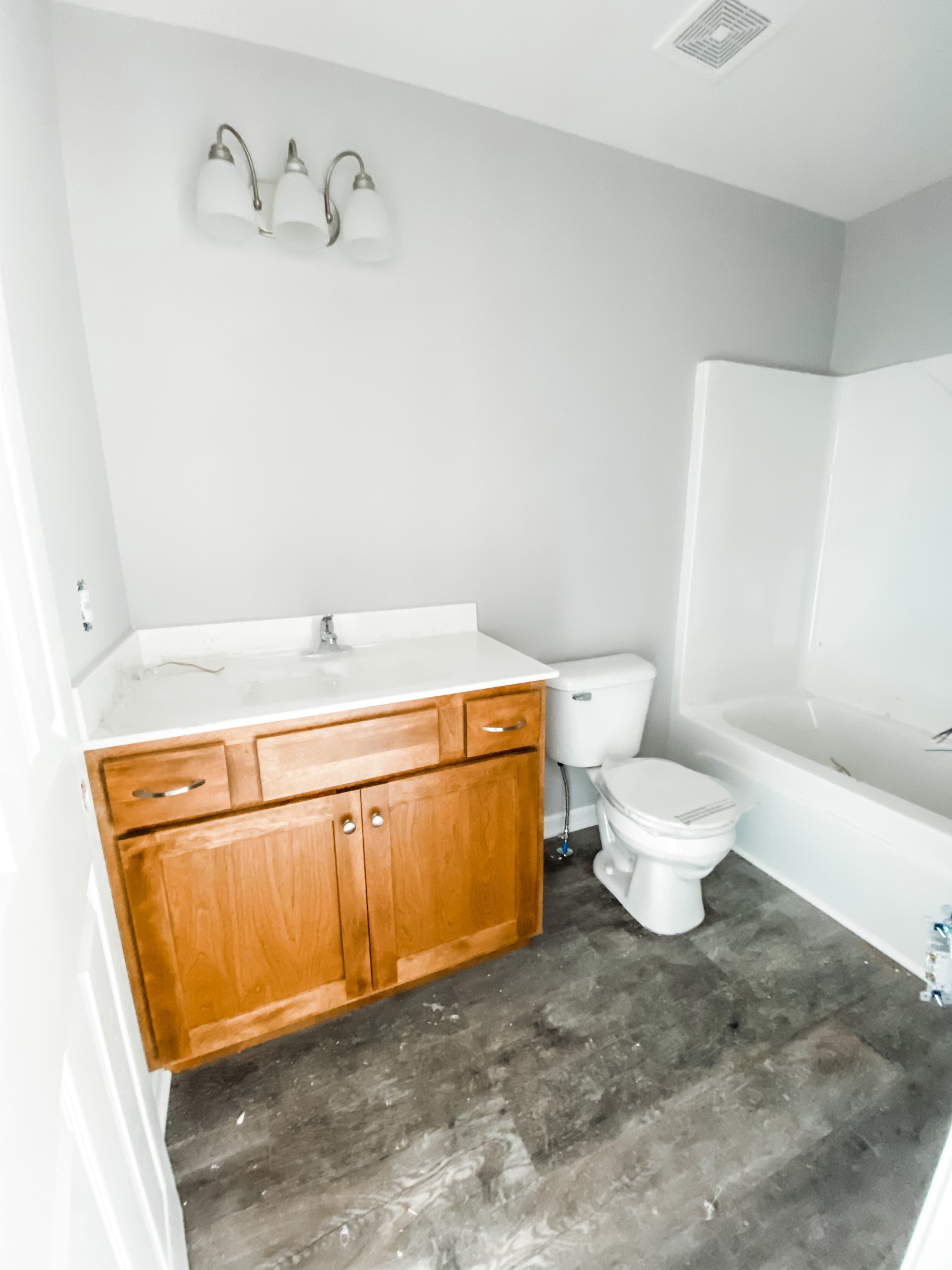 581 White Road Portland, TN 37148 - Photo 14 of 15 a bathroom with a sink and a toilet