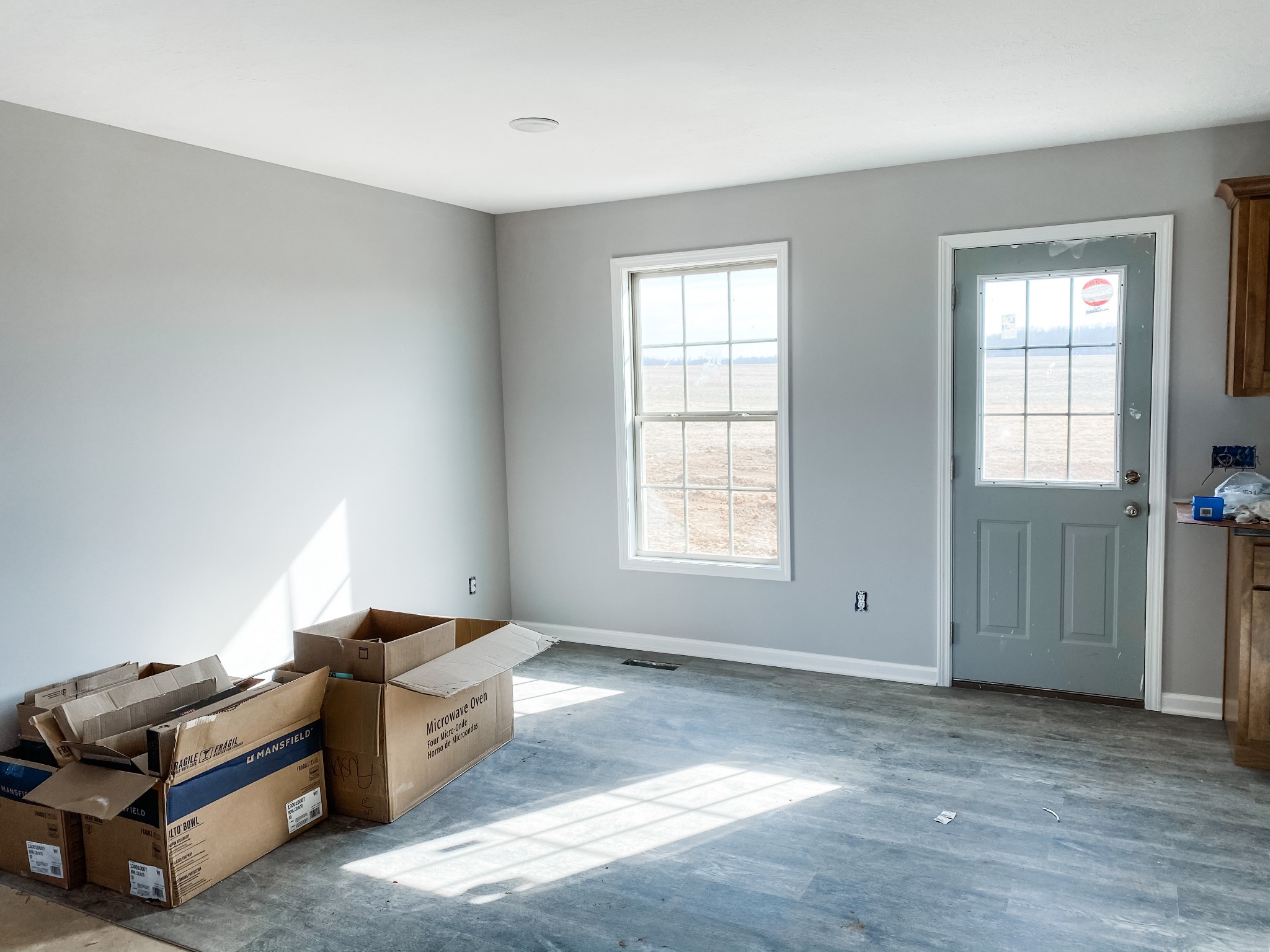 581 White Road Portland, TN 37148 - Photo 6 of 15 a living room with furniture and a window
