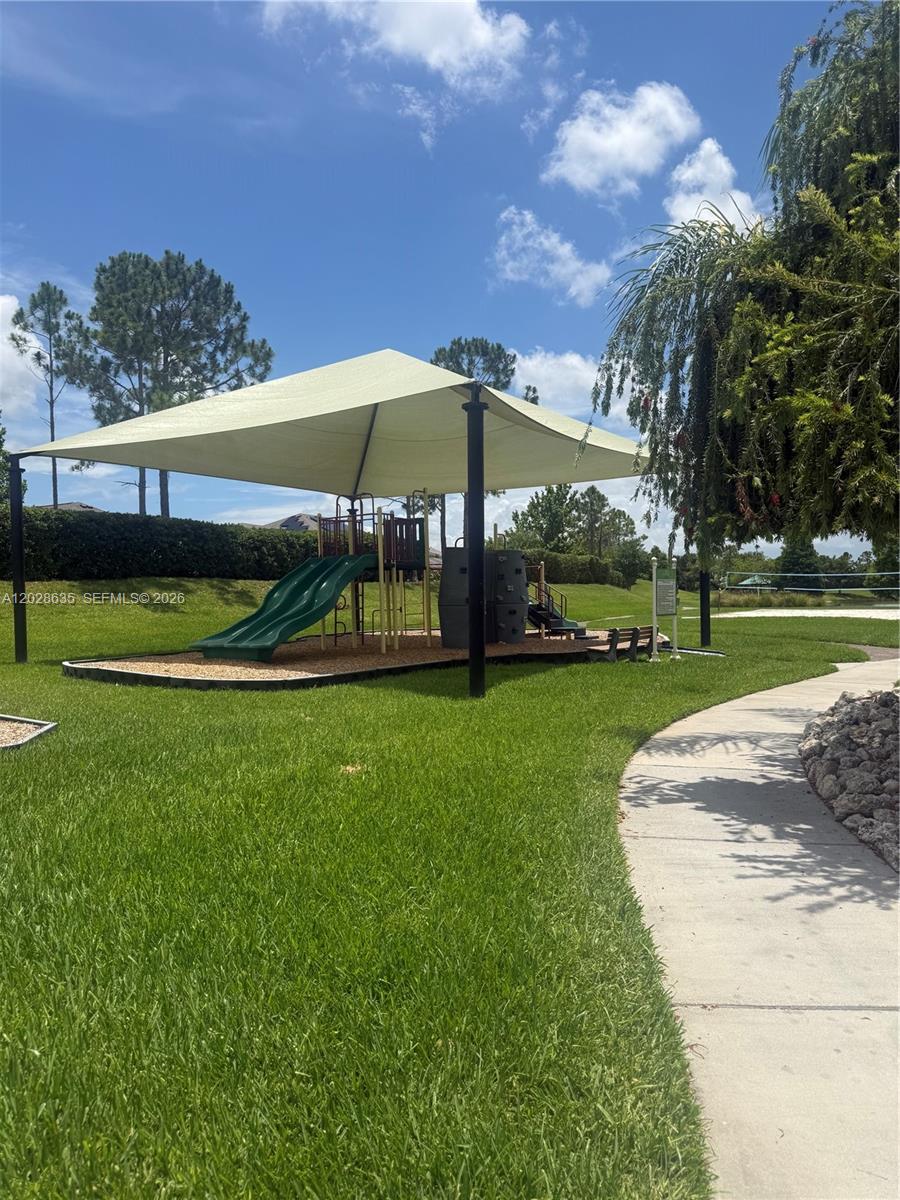 342 Star Shell Drive Apollo Beach, FL 33572 - Photo 11 of 24