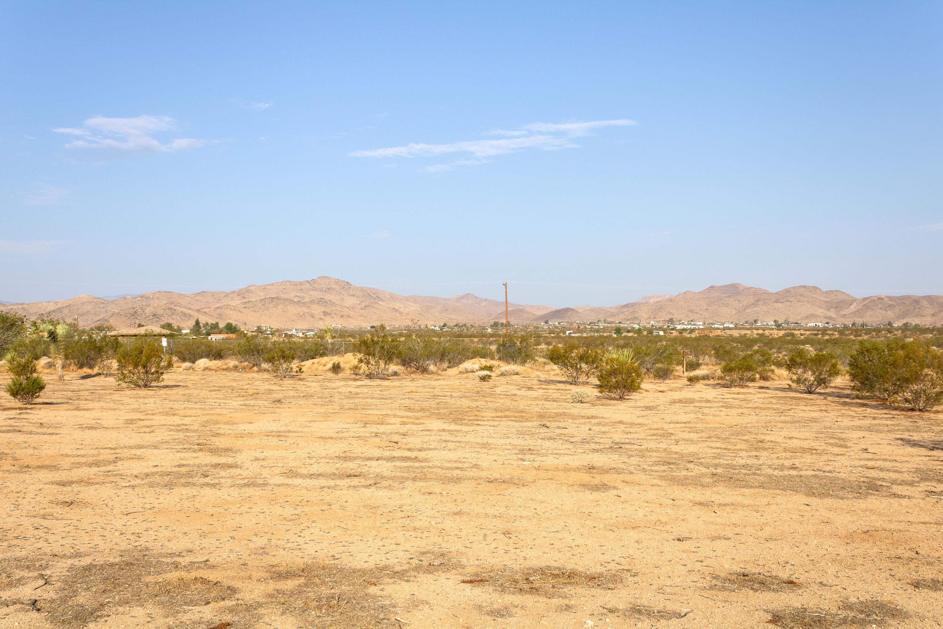 56720 Amargon Road Landers, CA 92285 - Photo 11 of 25 IMG_1492