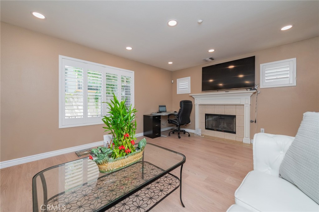 819 West Duarte Road Monrovia, CA 91016 - Photo 3 of 20