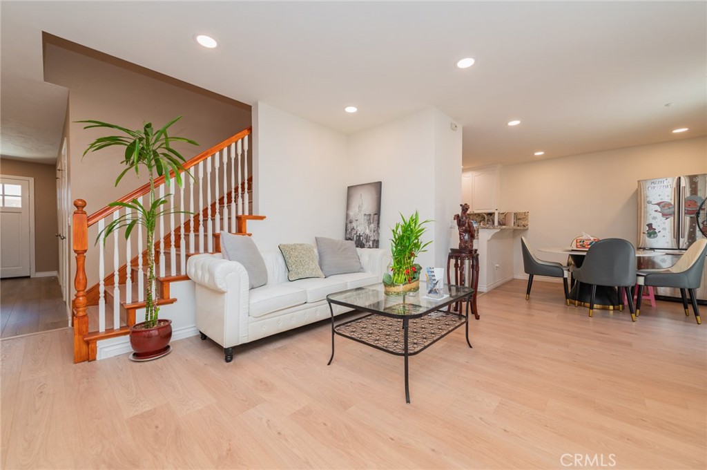 819 West Duarte Road Monrovia, CA 91016 - Photo 4 of 20