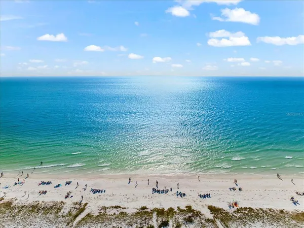 $370,000 | 6451 Elmwood Avenue, Unit H, Sarasota, FL 34231