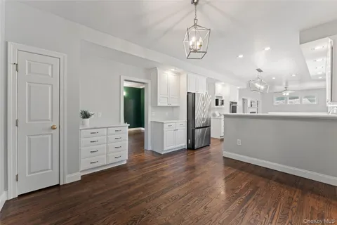 $1,600,000 | 2 Castle Hill Close, Dobbs Ferry, NY 10522