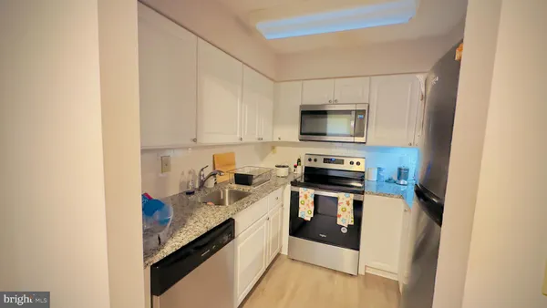 $2,350 | 7555 Weather Worn Way, Unit A, Columbia, MD 21046