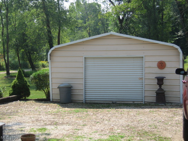 2438 Wright Road Akron, OH 44320 - Photo 20 of 25 ONE CAR DETACHED GARAGE