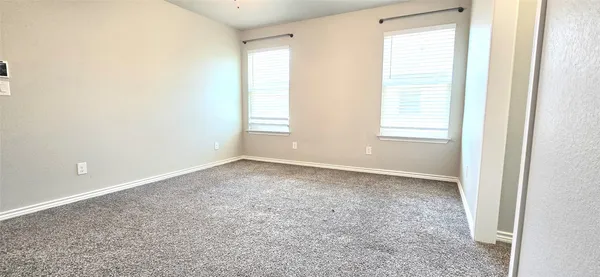 $2,095 | 136 Mike Warner Drive, Burnet, TX 78611