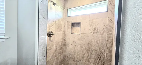 $2,095 | 136 Mike Warner Drive, Burnet, TX 78611