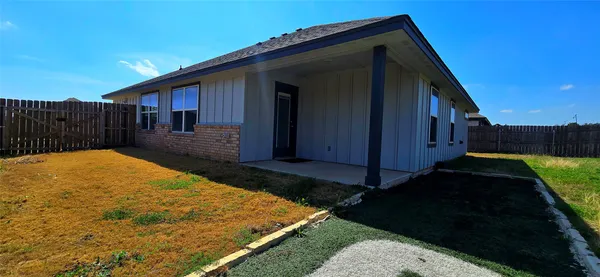 $2,095 | 136 Mike Warner Drive, Burnet, TX 78611