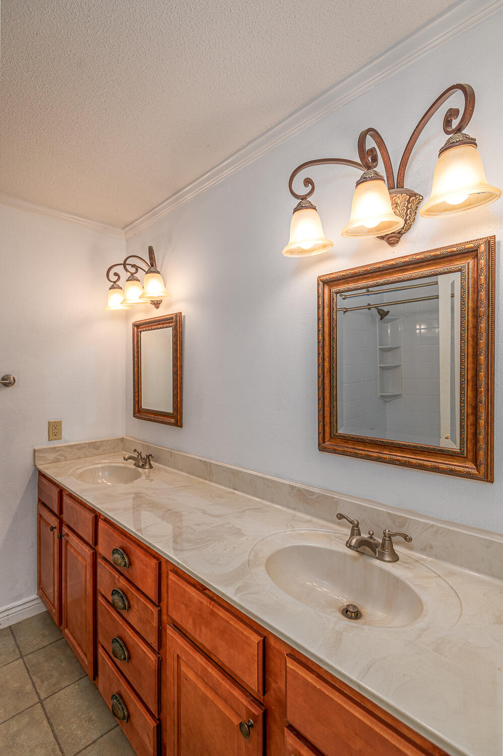 9422 Fuller Road Chattanooga, TN 37421 - Photo 19 of 23 Full Bathroom