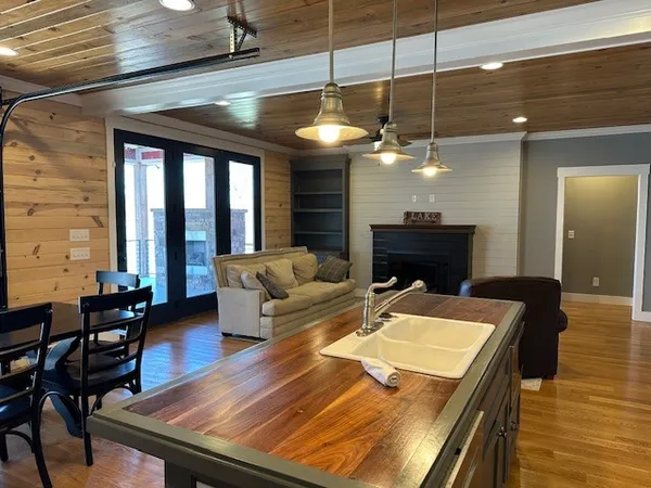 $1,099,000 | 171 Cypress Point Drive, Winchester, TN 37398