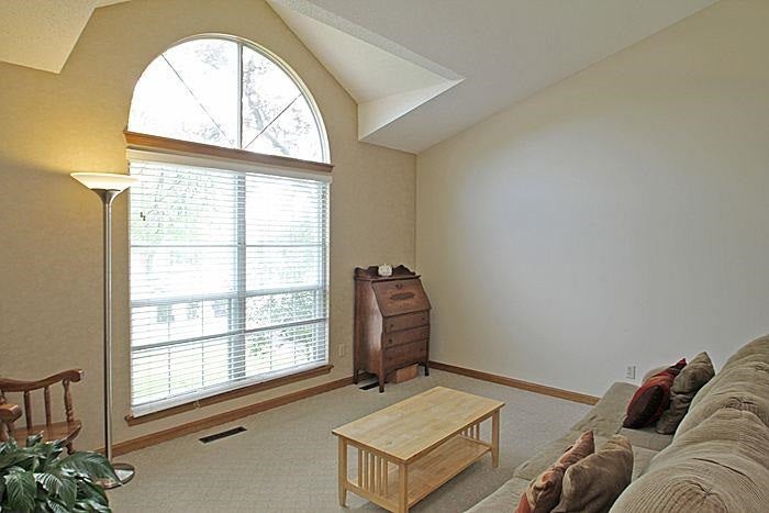 400 Rock Ridge Road Northwest Cedar Rapids, IA 52405 - Photo 9 of 25 Gallery Image 9