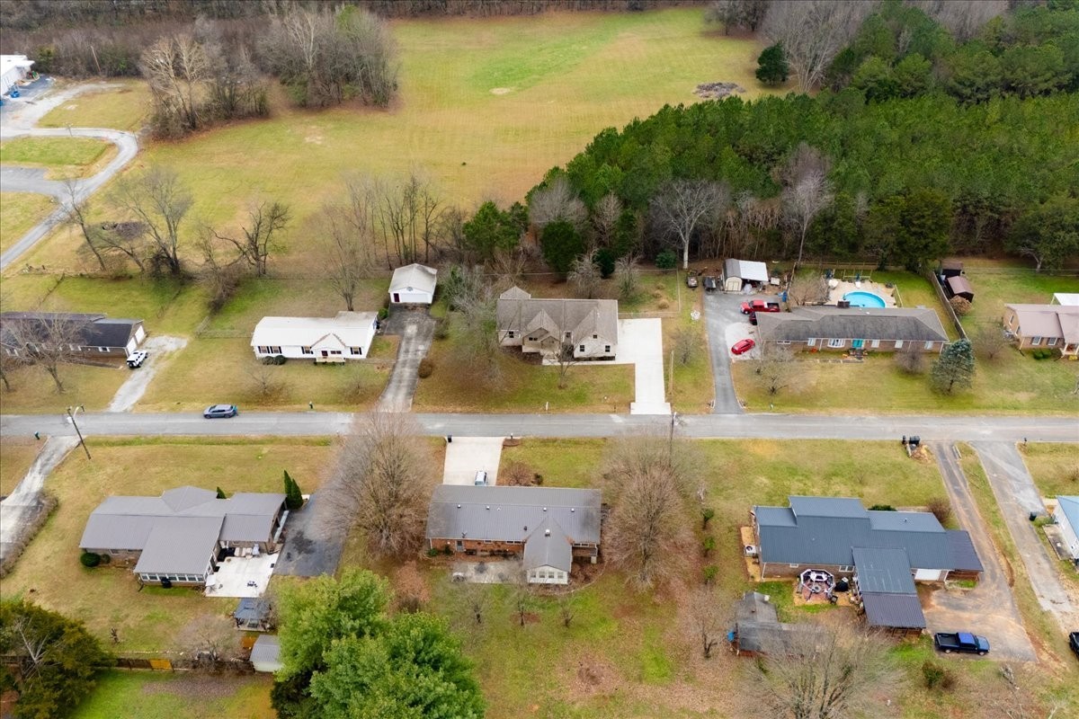 105 Lakeview Drive Decherd, TN 37324 - Photo 41 of 43