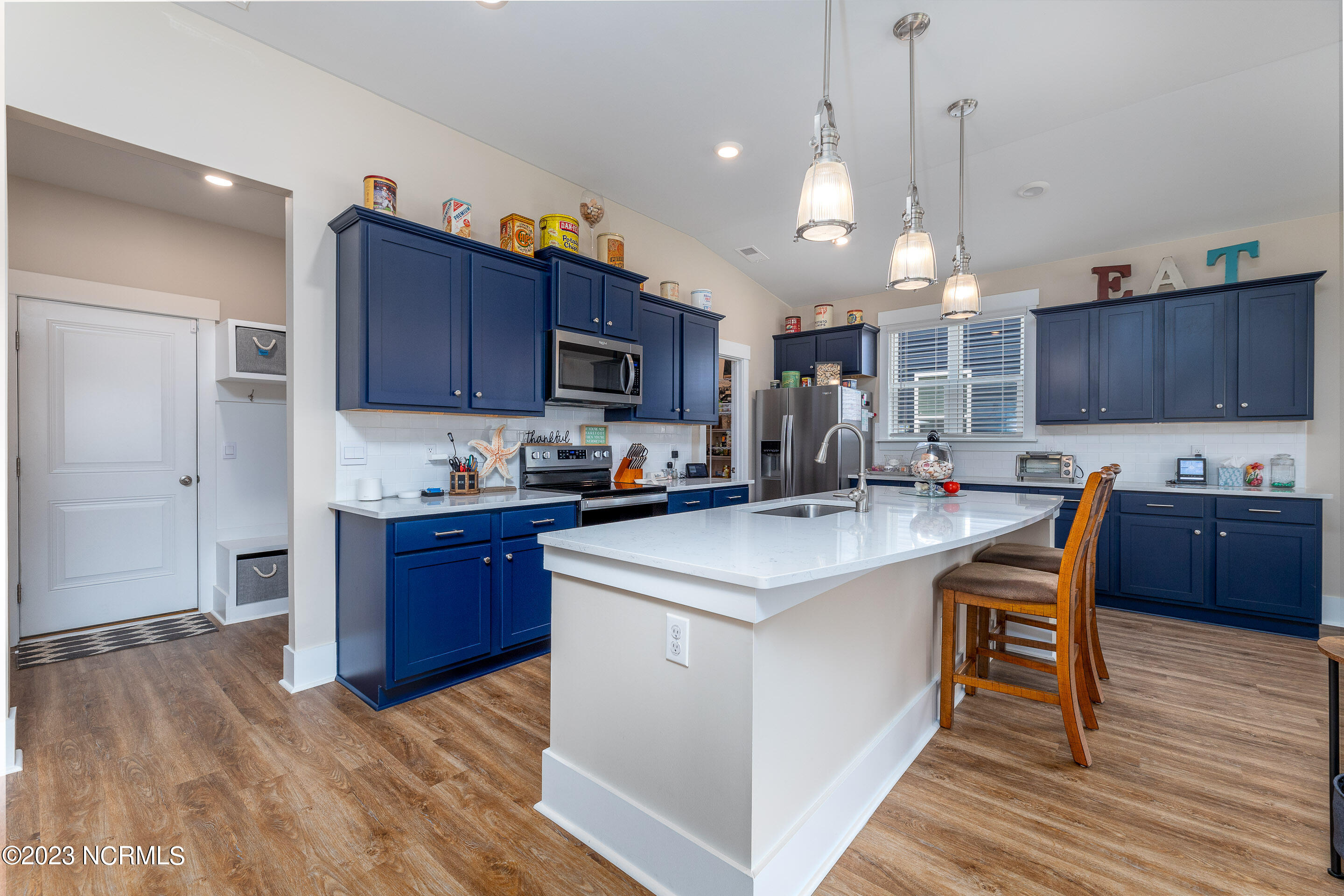 416 Edgewater Way Surf City, NC 28445 - Photo 7 of 35 Kitchen
