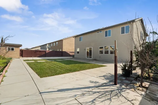 $776,000 | 607 Mono Street, Manteca, CA 95337