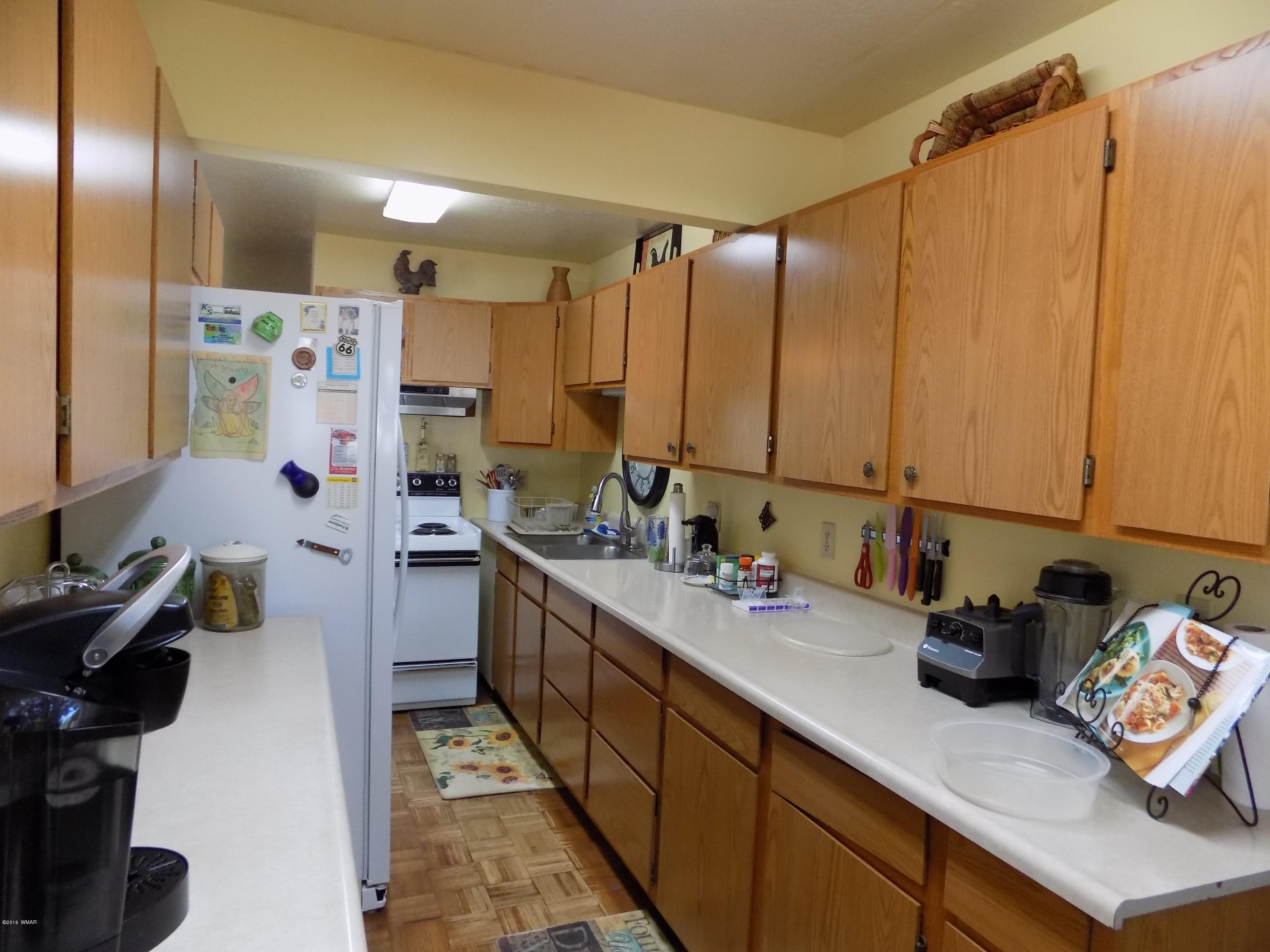 8519 Rifle Drive Show Low, AZ 85901 - Photo 4 of 15