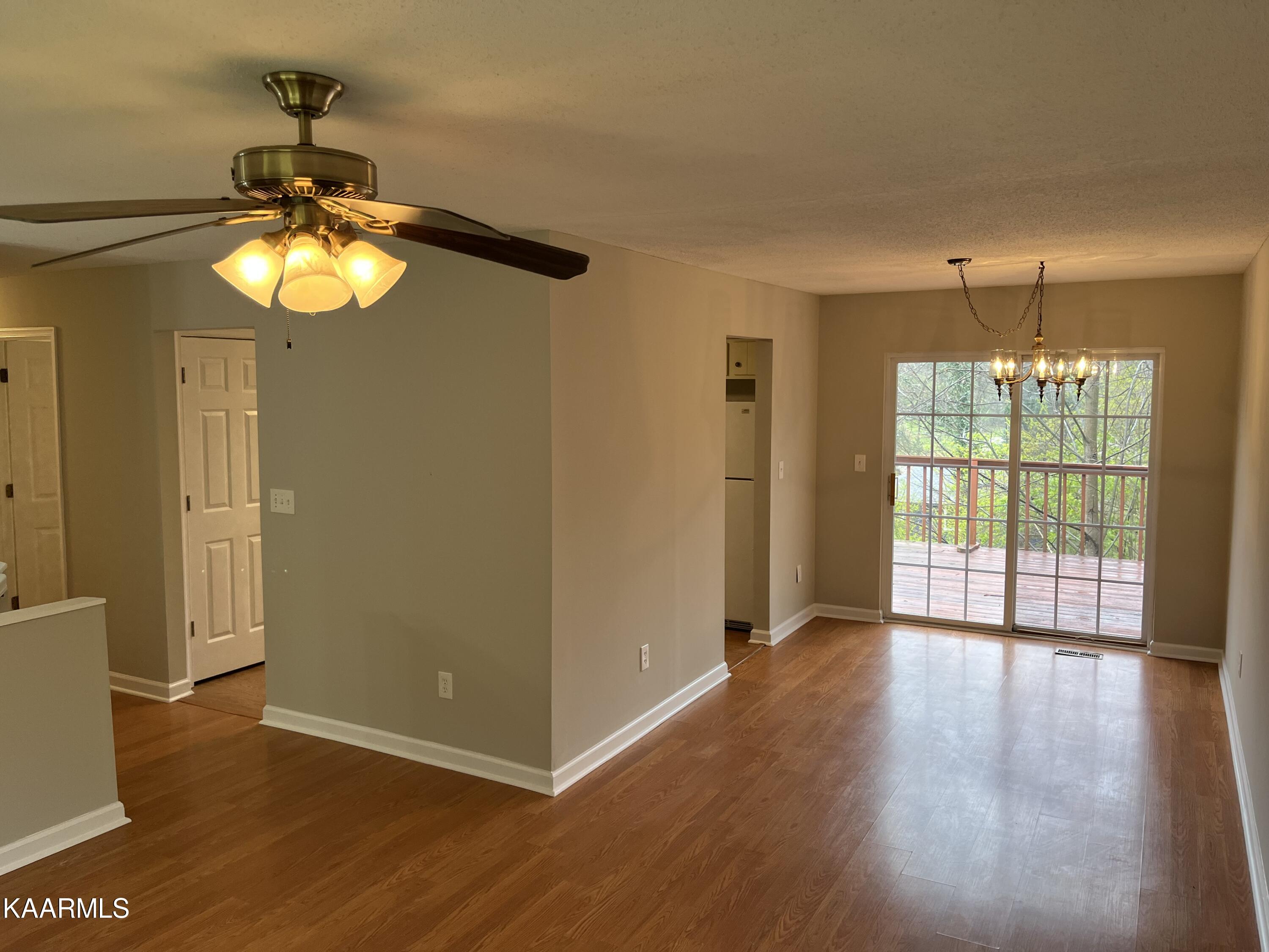351 Walnut Valley Road Clinton, TN 37716 - Photo 3 of 23 3