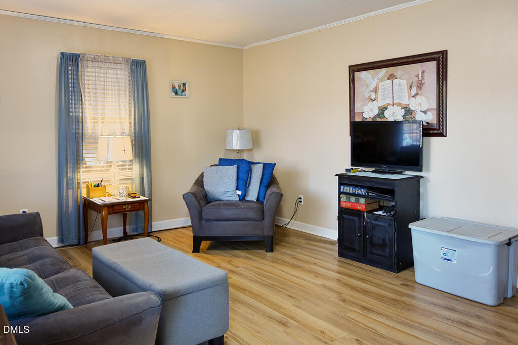 1727 Pinecrest Road Henderson, NC 27536 - Photo 4 of 14 MLS_1727 Pinecrest-7