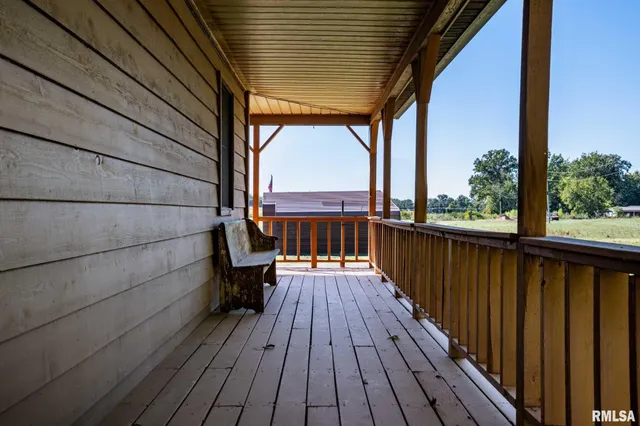 $260,000 | 870 Allen Road, Galatia, IL 62935