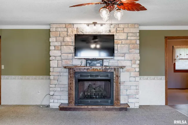 $260,000 | 870 Allen Road, Galatia, IL 62935