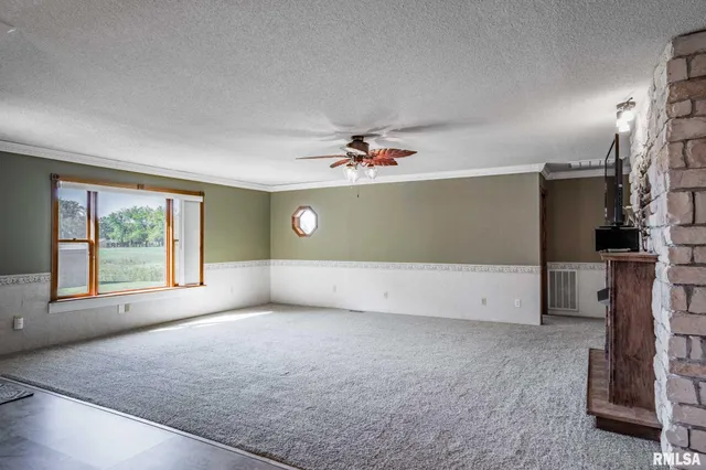 $260,000 | 870 Allen Road, Galatia, IL 62935