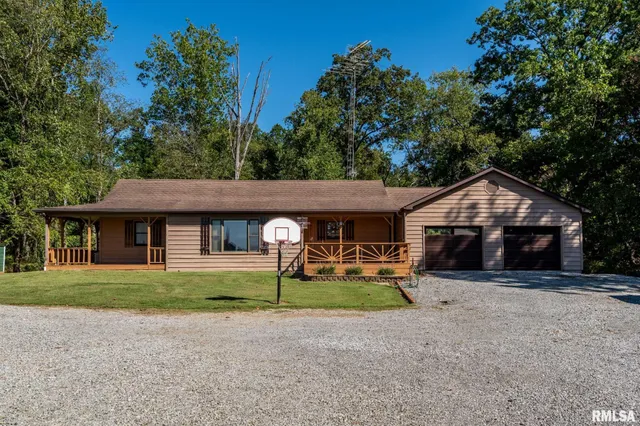 $260,000 | 870 Allen Road, Galatia, IL 62935