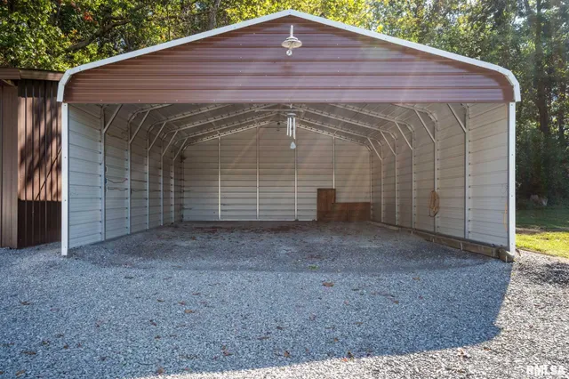 $260,000 | 870 Allen Road, Galatia, IL 62935