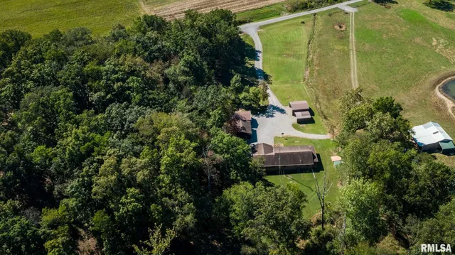 $260,000 | 870 Allen Road, Galatia, IL 62935