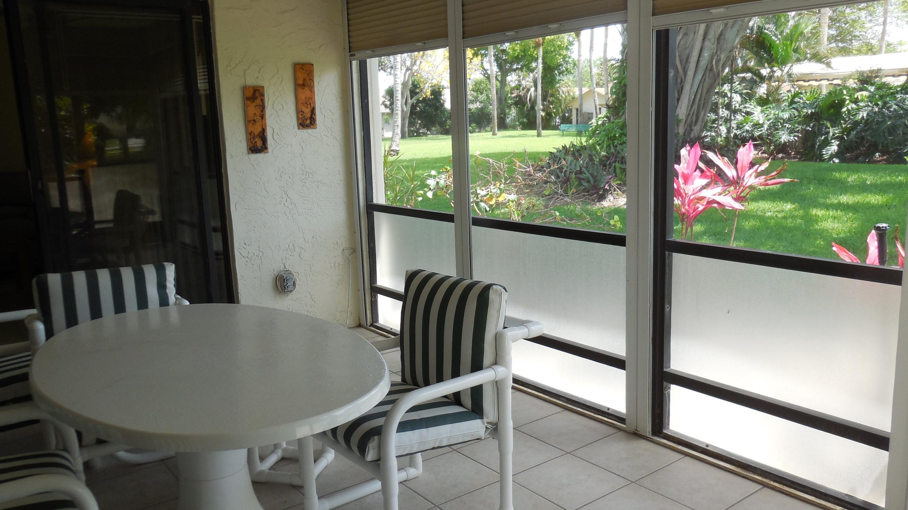 18090 Grove Avenue Boca Raton, FL 33498 - Photo 3 of 38 DSCN8045
