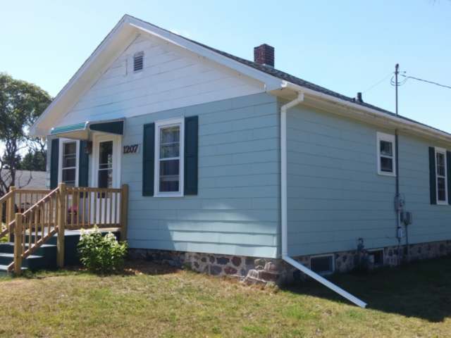 1207 Iverson Street Rhinelander, WI 54501 - Photo 1 of 9 Gallery Image 1