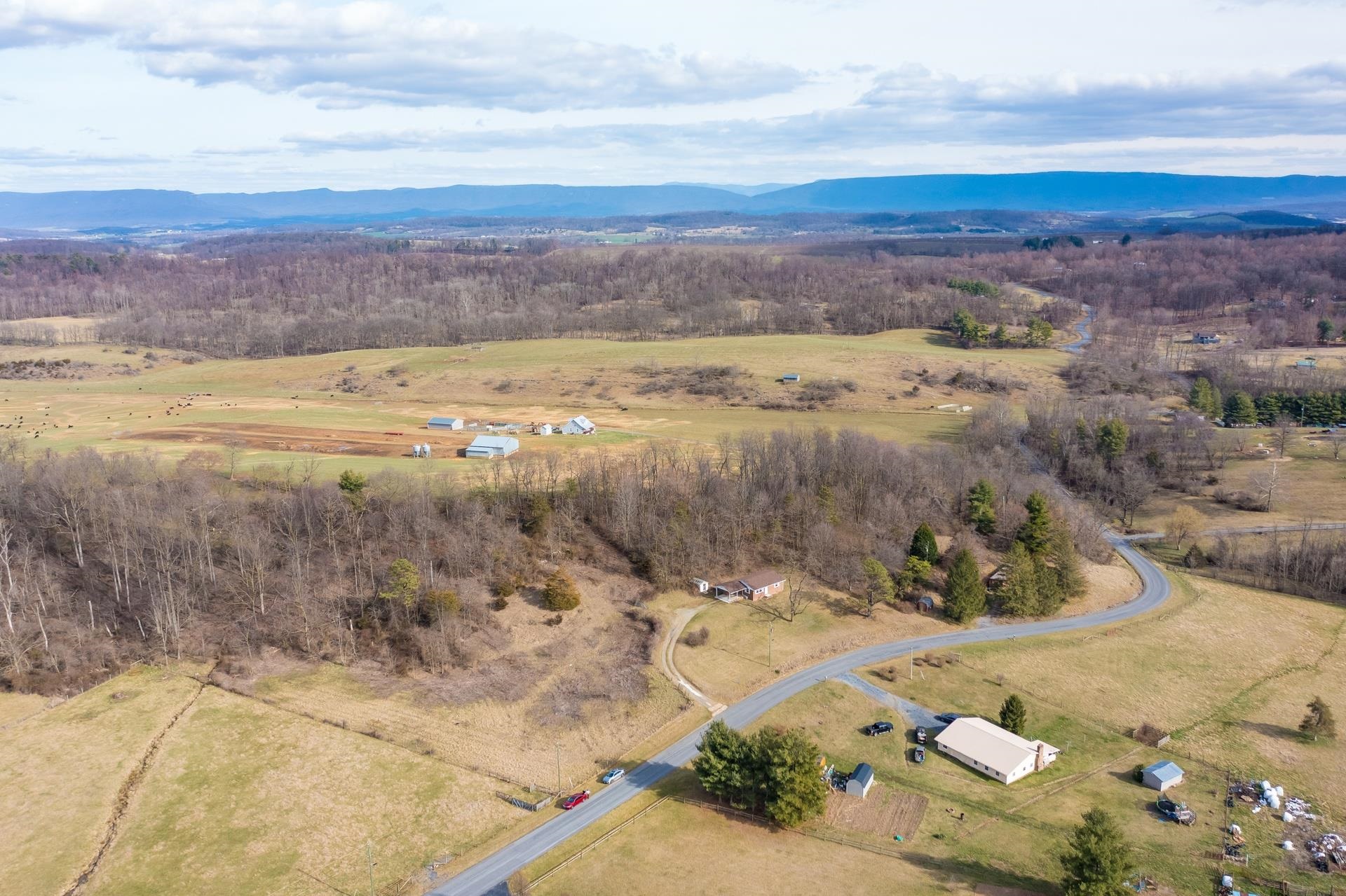 8318 Winestore Road Timberville, VA 22853 - Photo 7 of 33 a view of city and ocean