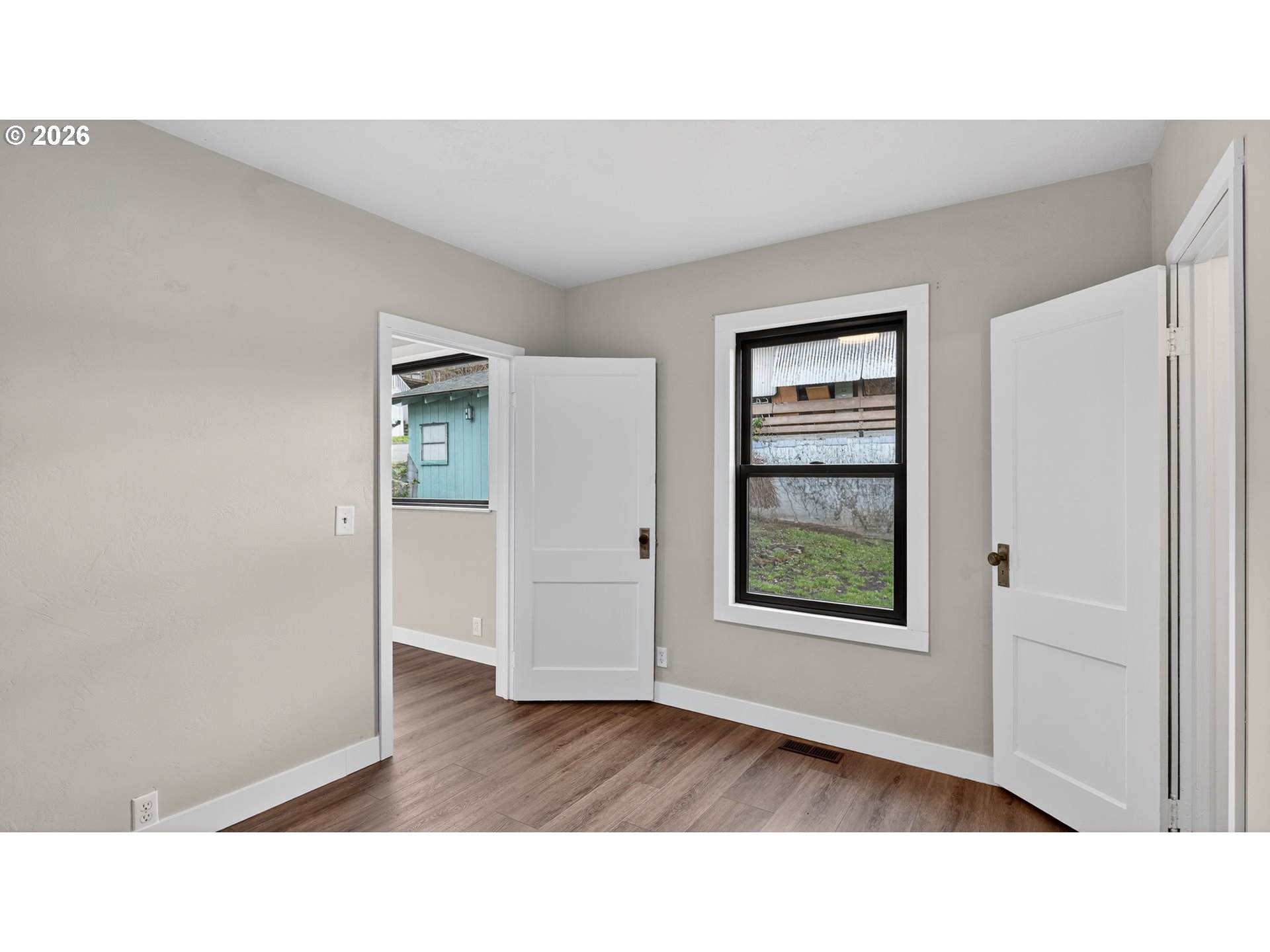 504 South 3rd Street Springfield, OR 97477 - Photo 6 of 14