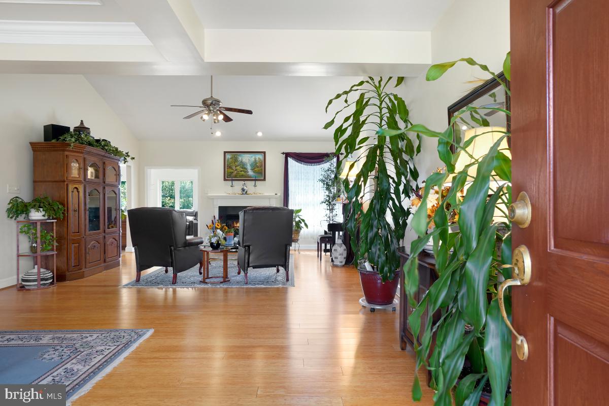 15535 Liberty Road Mount Airy, MD 21771 - Photo 5 of 46 Entry View