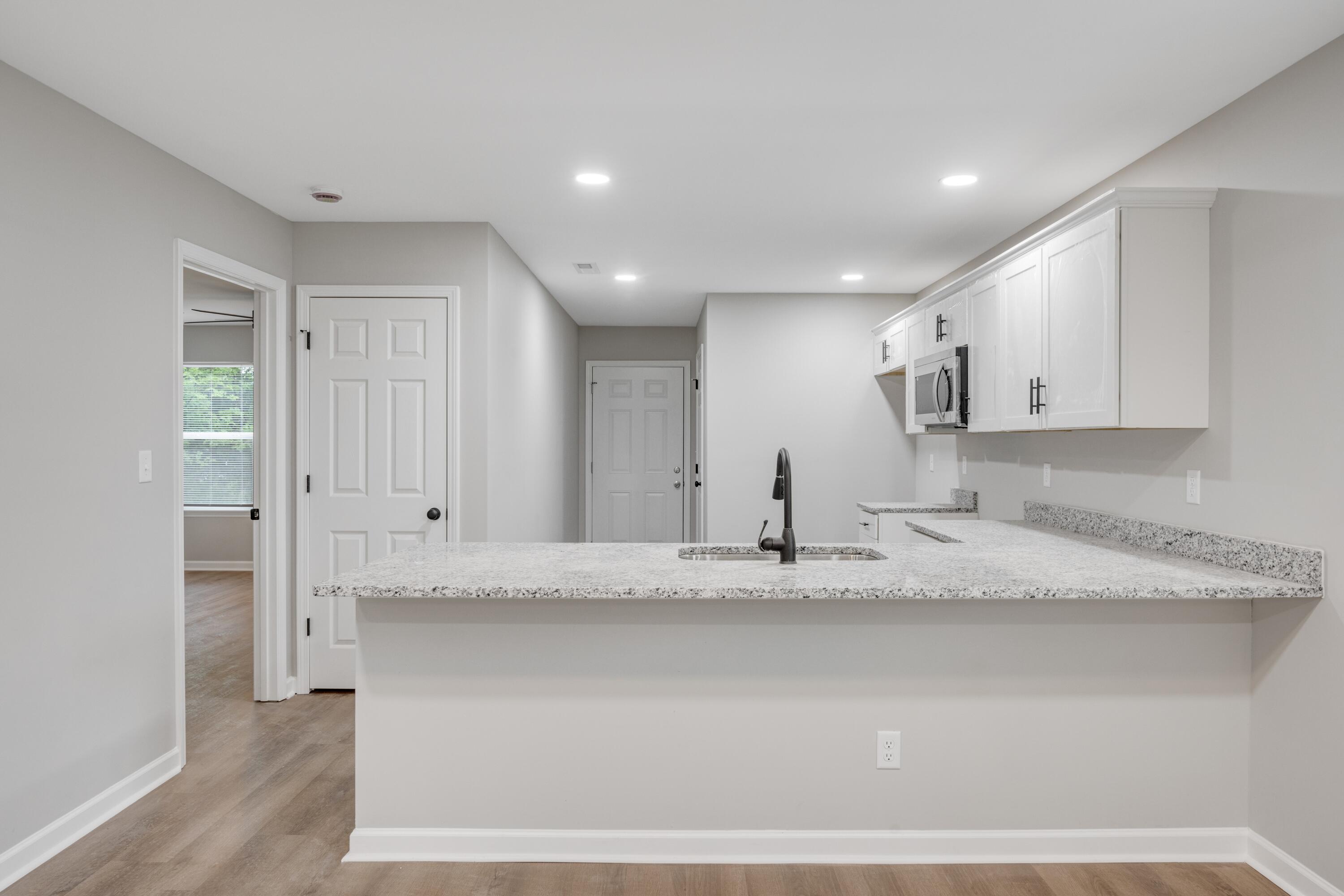 2807 Calhoun Avenue Chattanooga, TN 37404 - Photo 6 of 21 KAE_9848-New