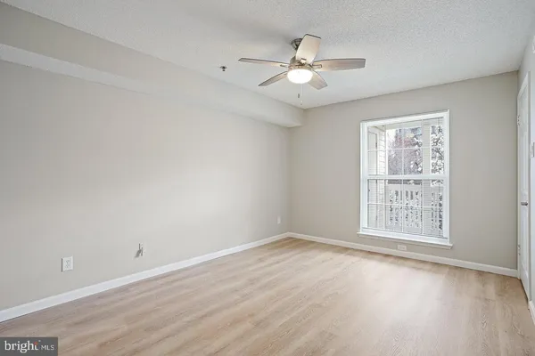 $2,100 | 1504 Lincoln Way, Unit 309, McLean, VA 22102