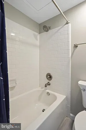 $2,100 | 1504 Lincoln Way, Unit 309, McLean, VA 22102