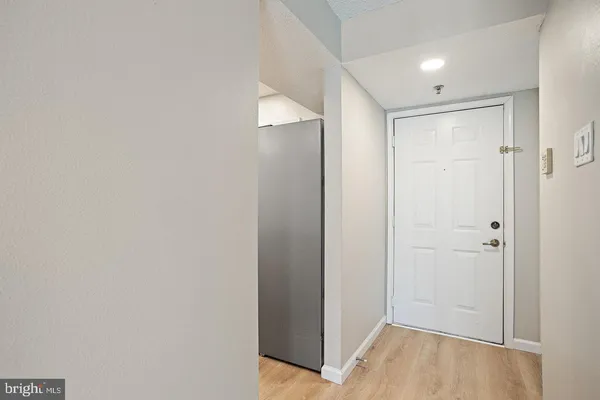 $2,100 | 1504 Lincoln Way, Unit 309, McLean, VA 22102