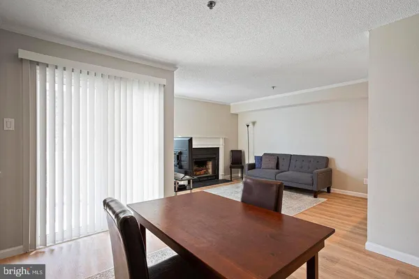 $2,100 | 1504 Lincoln Way, Unit 309, McLean, VA 22102