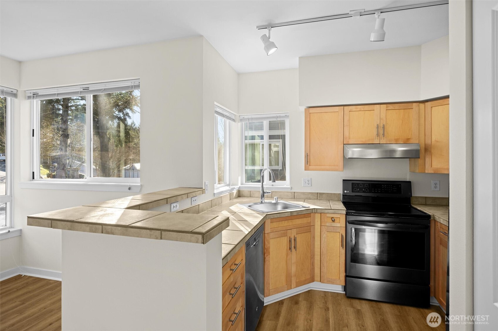 3906 243rd Place Southeast, Unit P201 Bothell, WA 98021 - Photo 7 of 26 Gallery Image 7