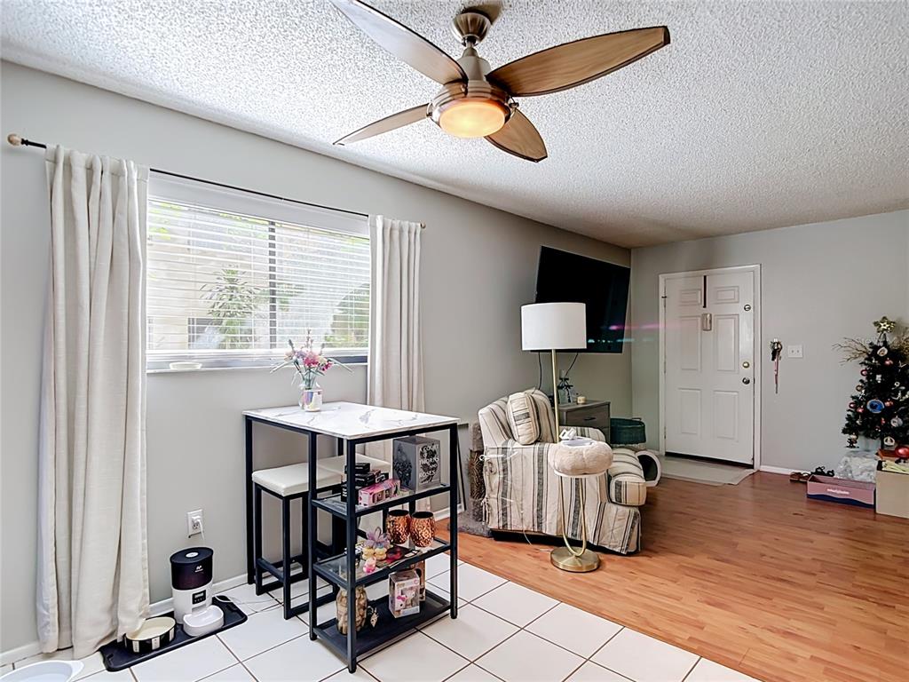 11805 Raintree Lake Lane, Unit B Temple Terrace, FL 33617 - Photo 13 of 35