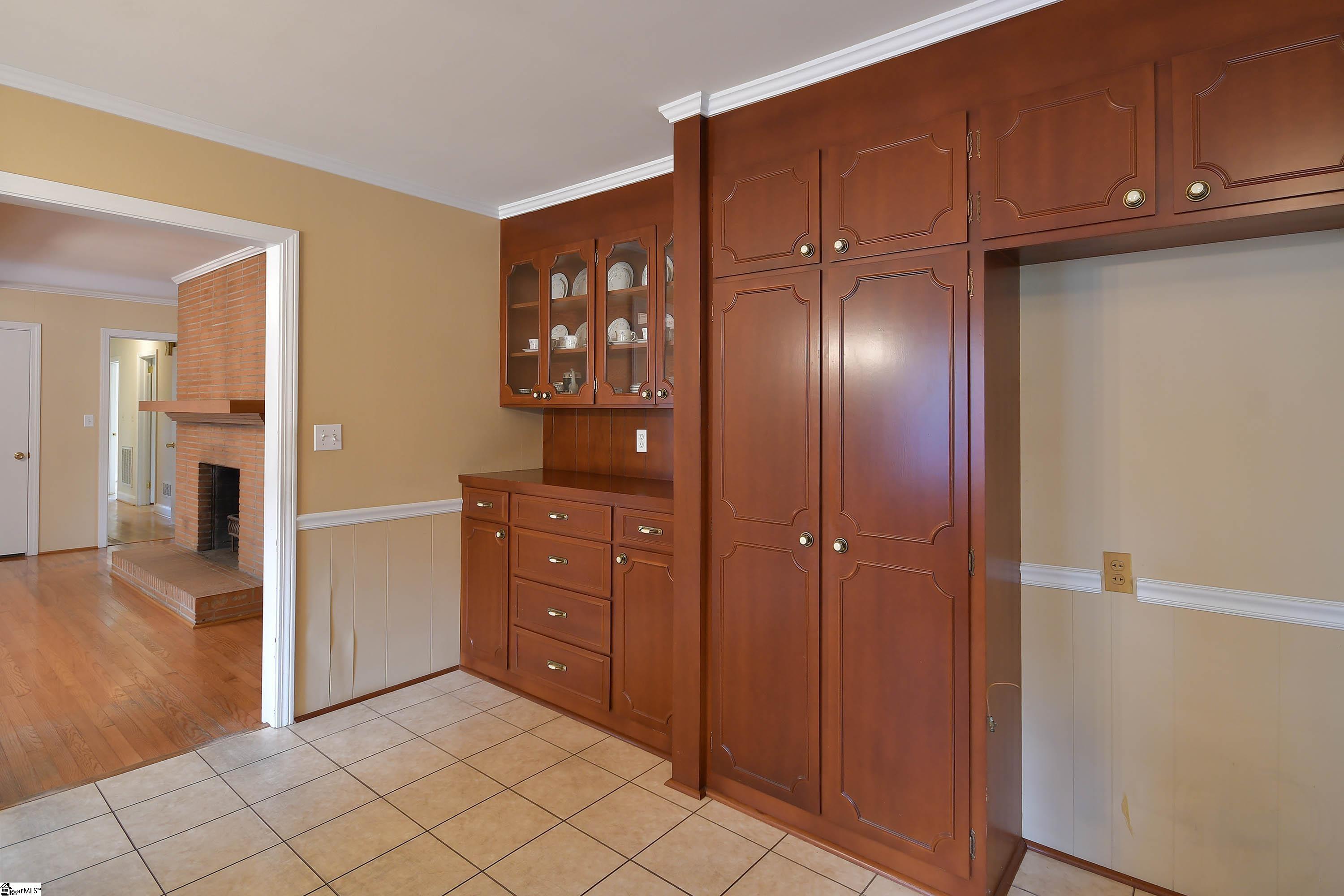 19 Spring Forest Road Greenville, SC 29615 - Photo 14 of 42 Gallery Image 14
