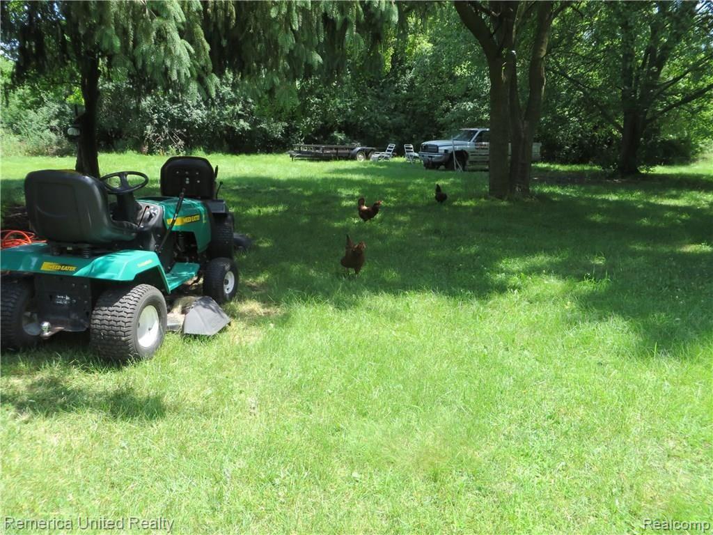 32225 Folsom Road Farmington, MI 48336 - Photo 18 of 19 June 27,2018 416.JPG