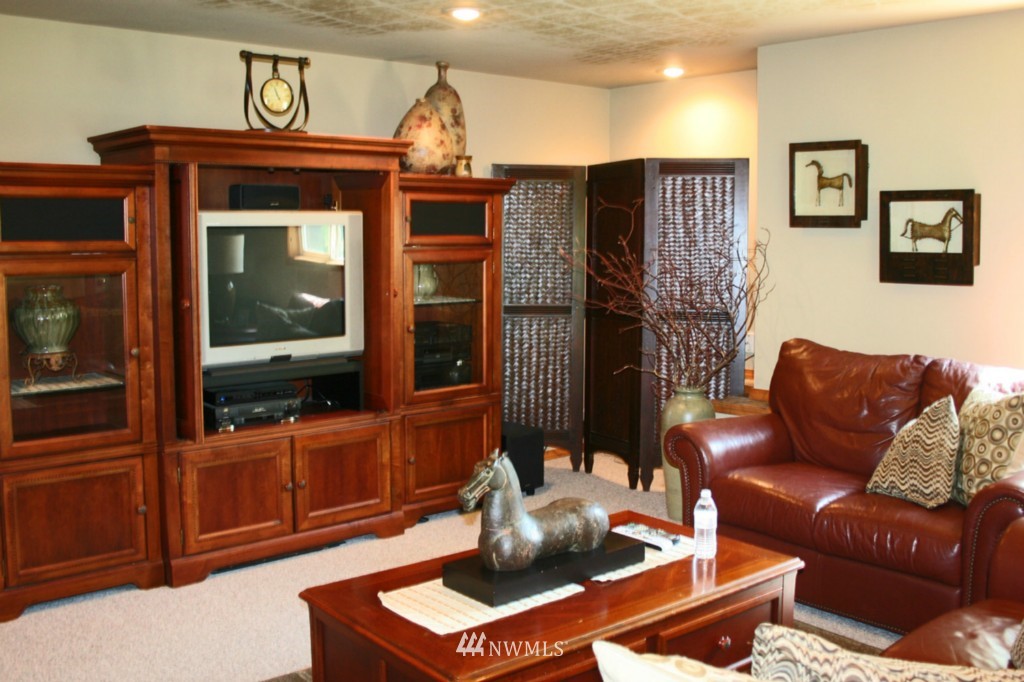 270 Thompson Road Sedro-Woolley, WA 98284 - Photo 13 of 15 Gallery Image 13