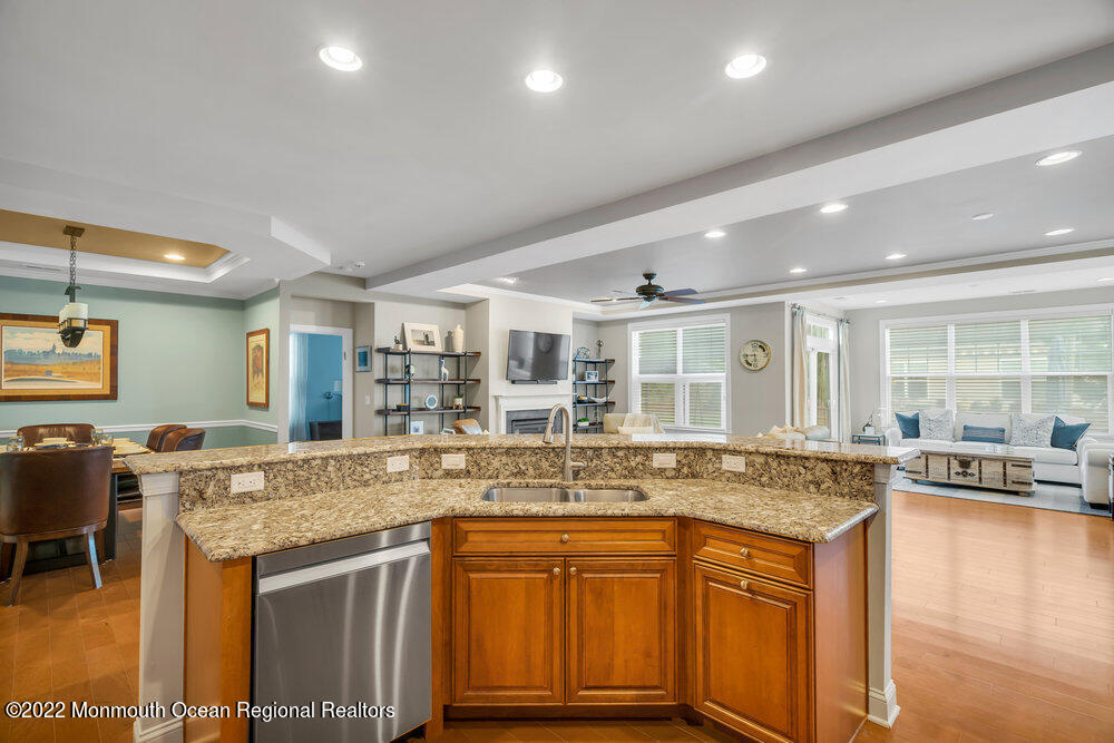 8 Riva Ridge Road Manalapan, NJ 07726 - Photo 16 of 49 028_dsc06168