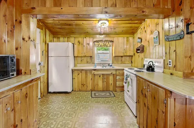 $435,000 | 19 King Road, Vassalboro, ME 04989