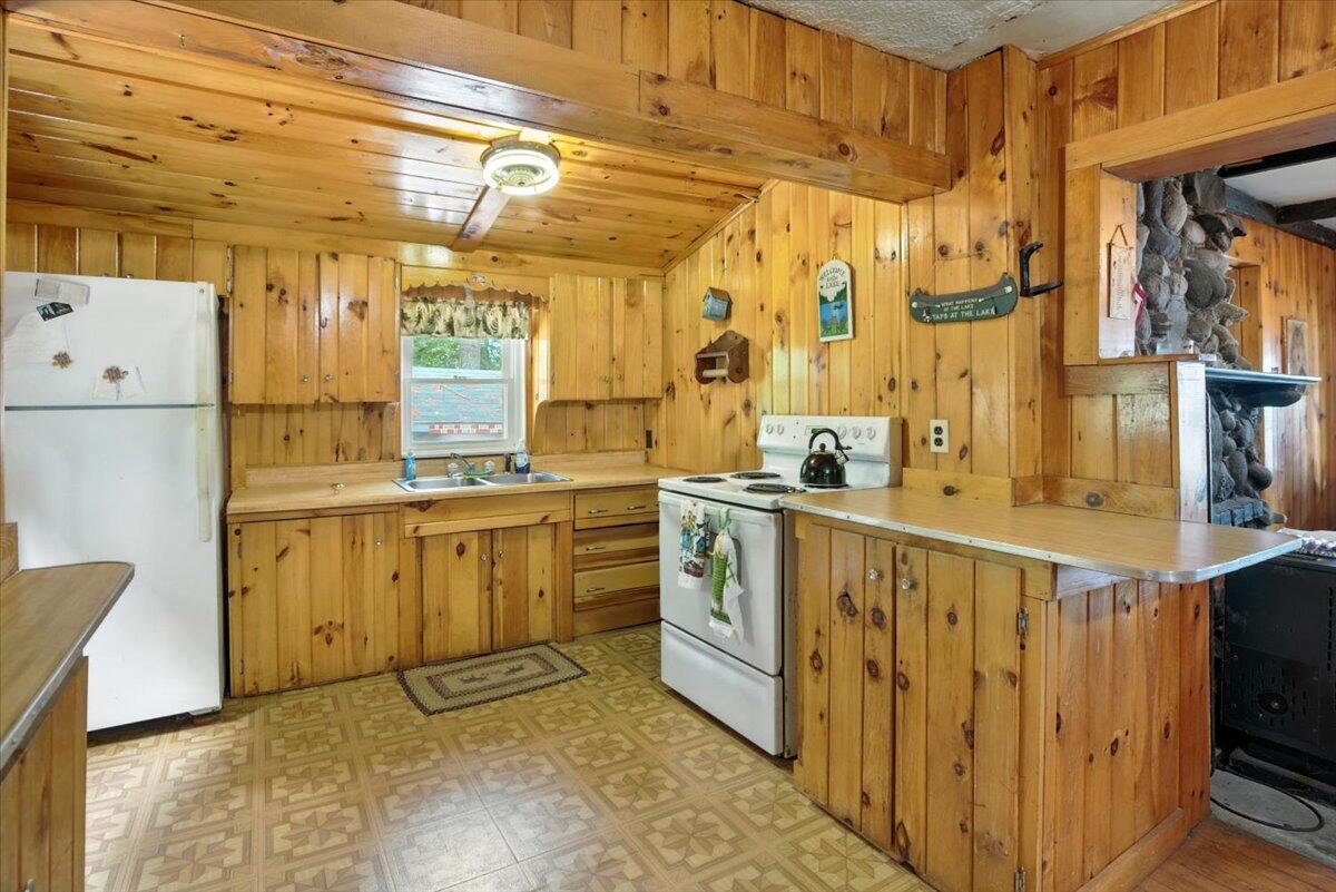 19 King Road Vassalboro, ME 04989 - Photo 16 of 43 17-19 King Rd Vassalboro_ME_04989-18