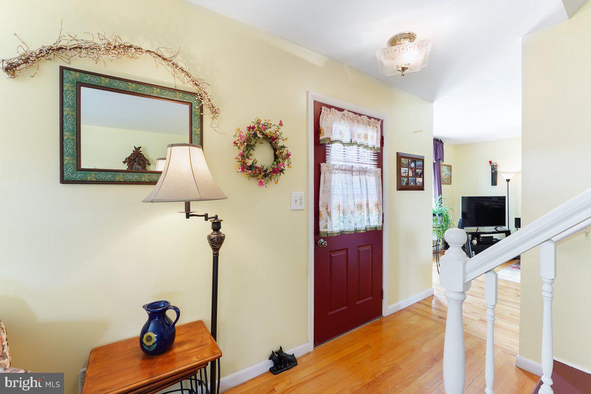 376 Catamount Road Oxford, PA 19363 - Photo 2 of 47 Entrance Door