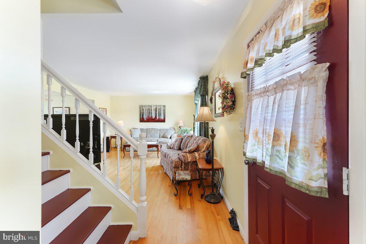 376 Catamount Road Oxford, PA 19363 - Photo 3 of 47 Entrance